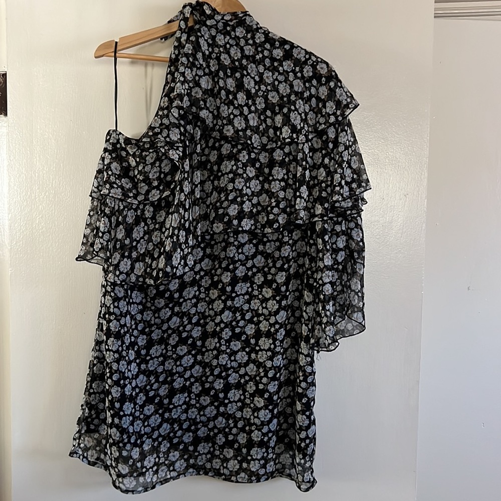 Influence One Shoulder Ruffle Dress - Picture 4 of 4